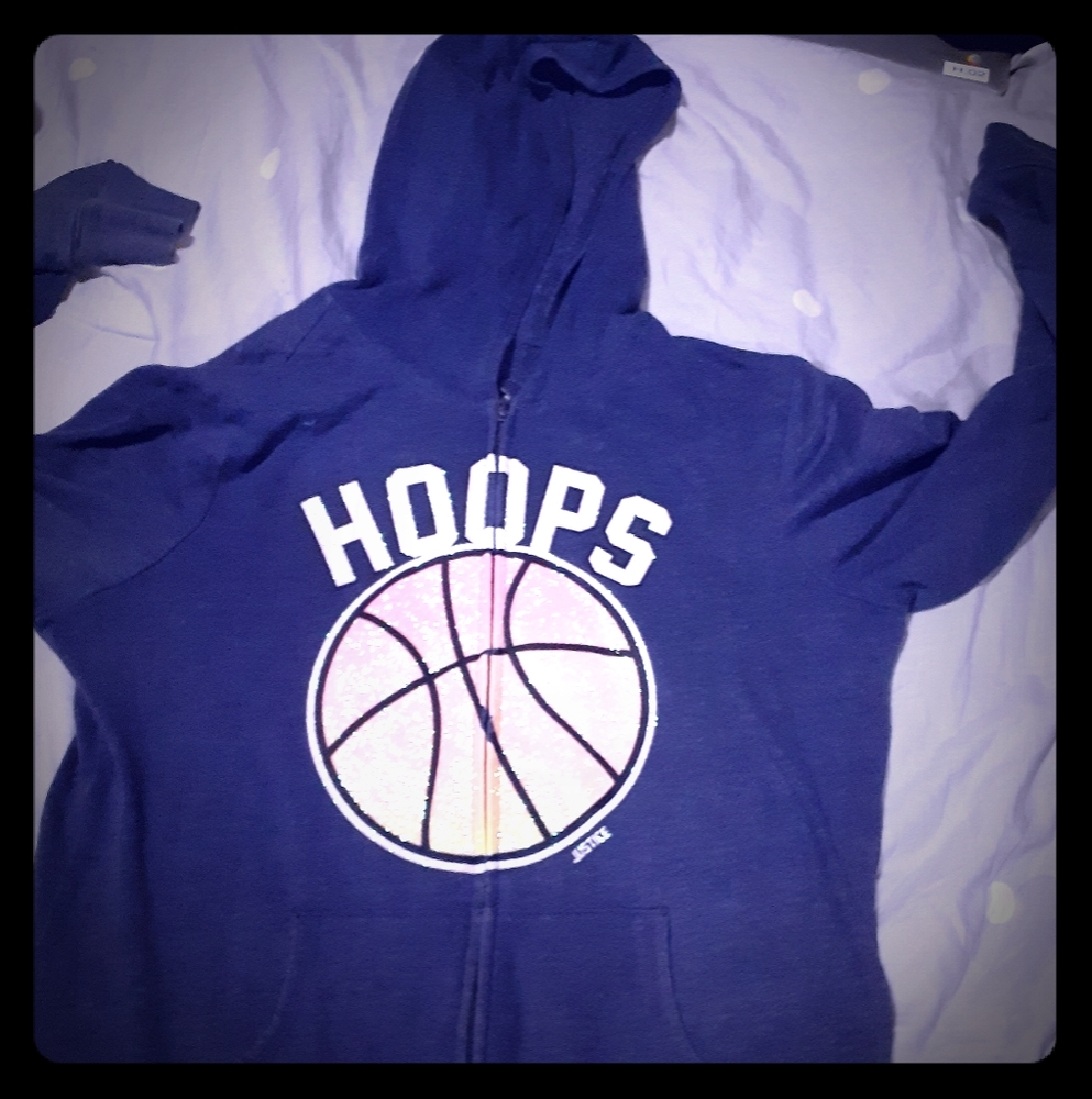 3/$15 Zip up hoodie